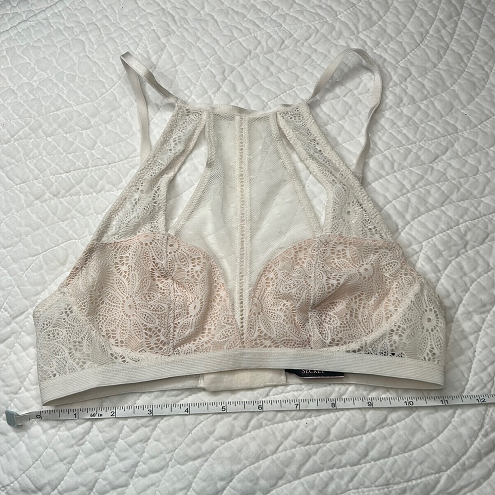 NWT Victoria secret lace bralette